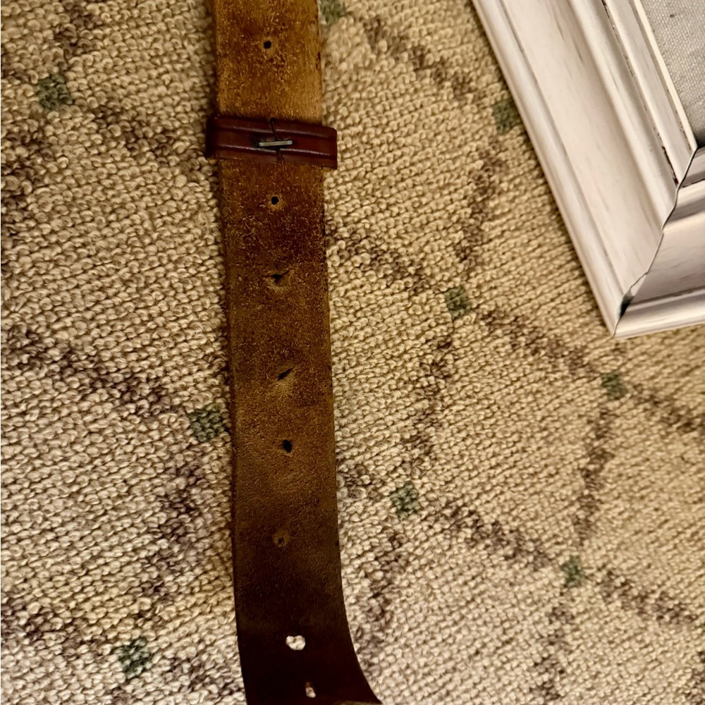 Be-Low the Belt vintage western style tooled leather and turquise buckle. - Picture 6 of 16